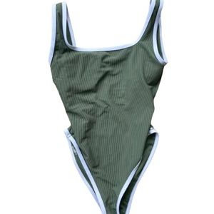 LainSnow one piece Large